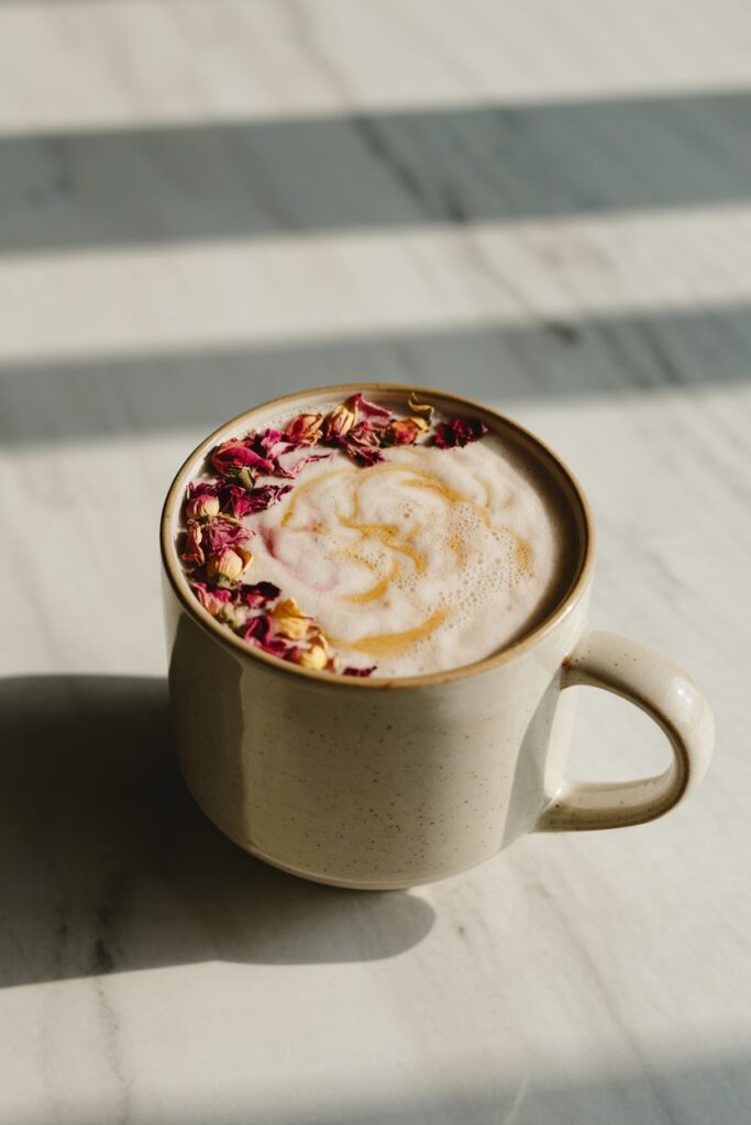 Chamomile Rose Tea Latte: A Floral Hug in a Mug 1 w xLr5dsQ aHDbYNXJI4sg